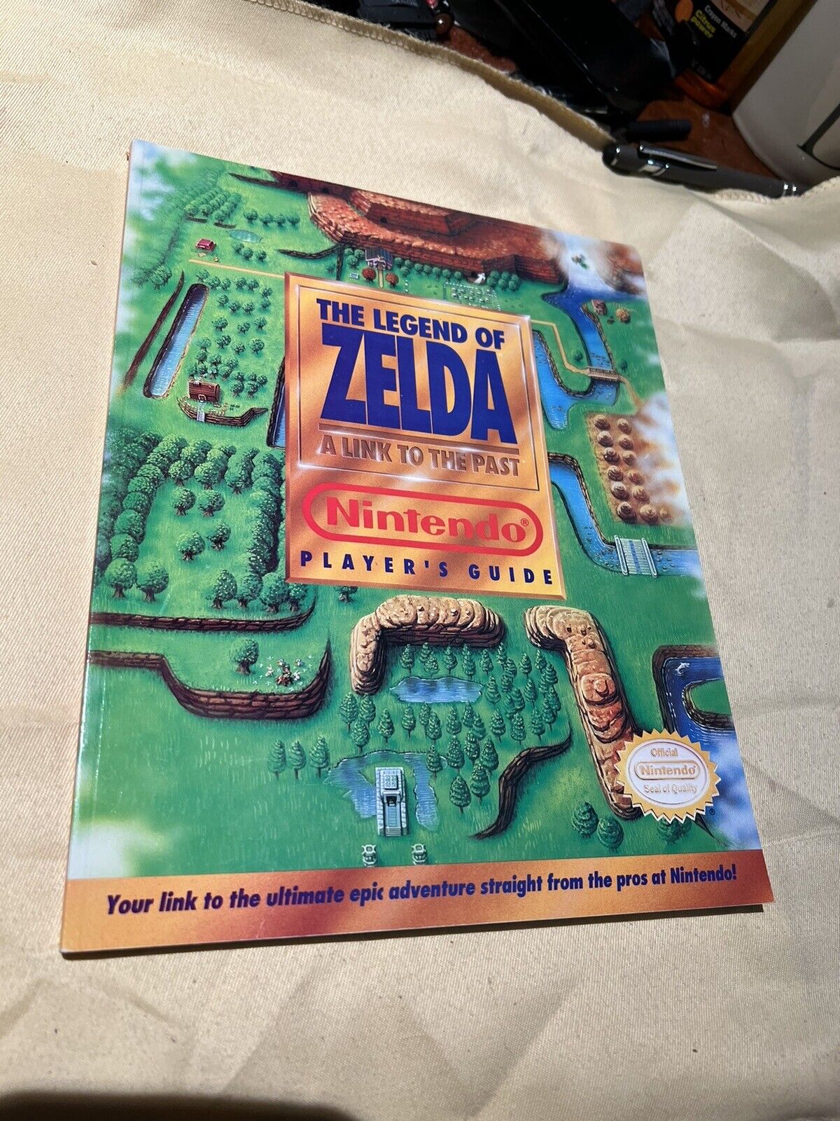 Nintendo Player's Guide (SNES) The Legend of Zelda A Link to the