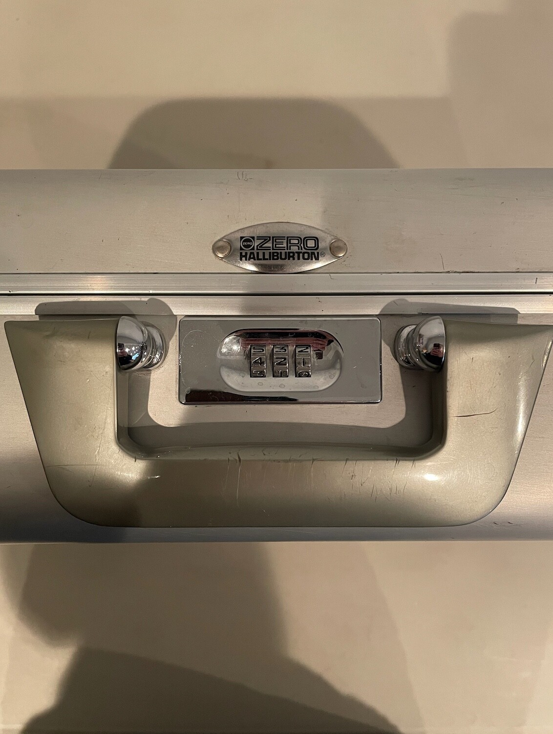 Zero Halliburton Silver Aluminum Briefcase 18” x 14” x 5” eBay