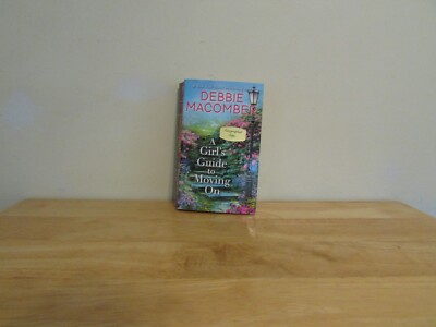 A Girl's Gude to Moving On by Debbie Macomber Paperback Romance Novel 421 Pages