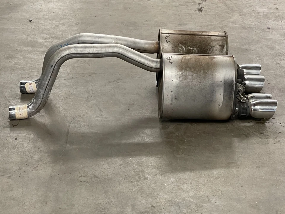 Juego de silenciadores de escape izquierdo derecho Chevrolet Corvette C6 ZHZ 2005-2012 1306 FABRICANTE DE EQUIPOS ORIGINALES Foto 4 de 4