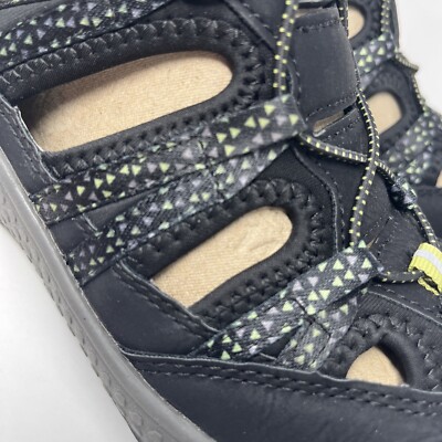 JSport by Jambu Women's Hibiscus Water Shoe Black/Sweet Pea M US