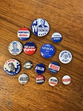 LOT OF 15 VINTAGE PINBACK BUTTONS SOME POLITICAL - Republican Democrats