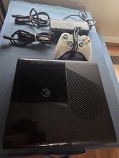 Microsoft Xbox 360 E #1538 4GB HDMI 1080p W/ ...