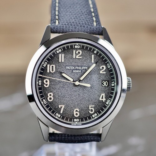 Patek Philippe Calatrava 5226G-001 40mm White Gold Charcoal Dial 2025 NEW FULL