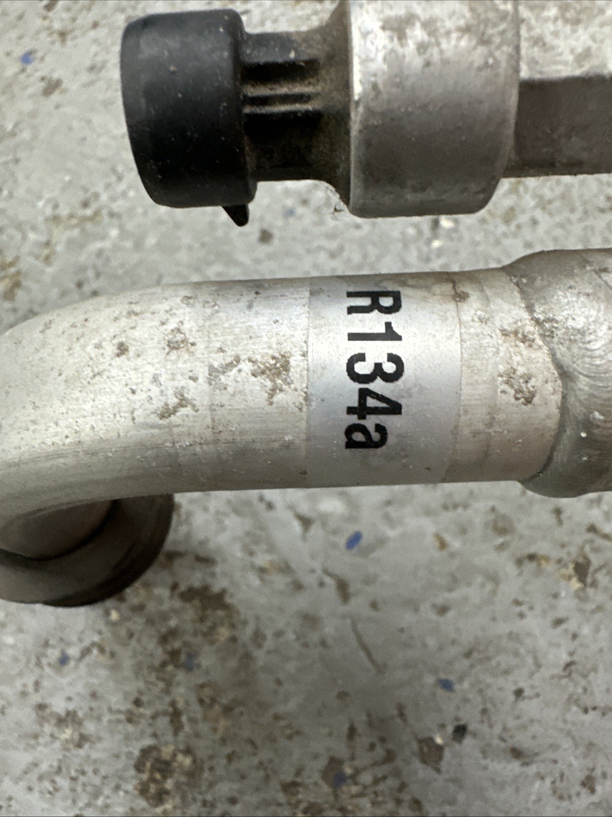 2017-21 MASERATI GHIBLI - A/C AIR CONDITION LINE PIPE TUBE 670033591 OEM