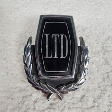 Ford Ltd Emblem D3ab-65517a56-ac Black Chrome 1973 74 75 Badge 2 Pin Fomoco