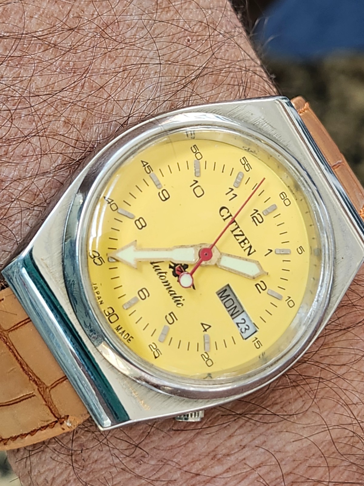 Automatic self winding day date citizen wrist wat… - image 1