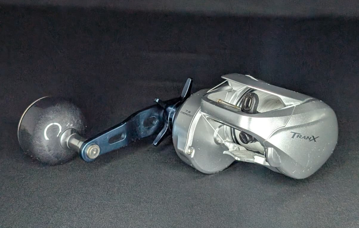 Shimano Tranx 400HG Baitcasting Reel 7.6 Gear Ratio Spooled w 50lb Sufix