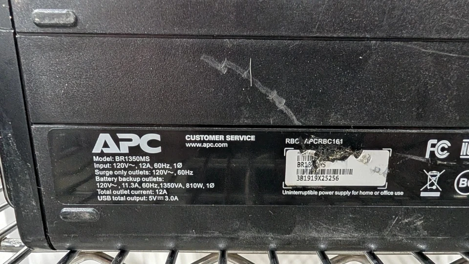 UPS de escritorio/independiente APC BR1350MS 120 V 810 W - SIN BATERÍAS Foto 3 de 4