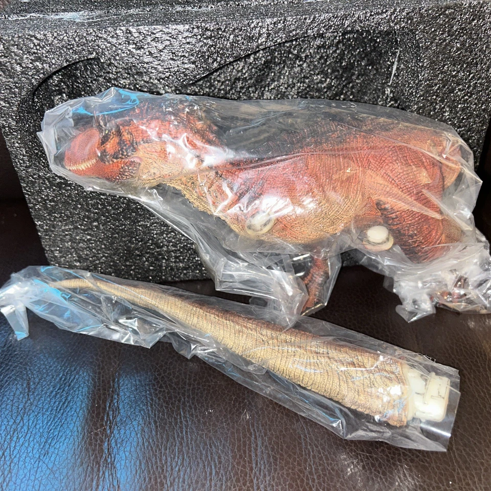 REBOR Saurophaganax Maximus NOTORIA GRAN CAVERNA VOLCÁNICA Rojo Ver. Decoración de modelo Foto 4 de 4