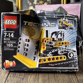 LEGO TECHNIC: Mini Bulldozer (8259)