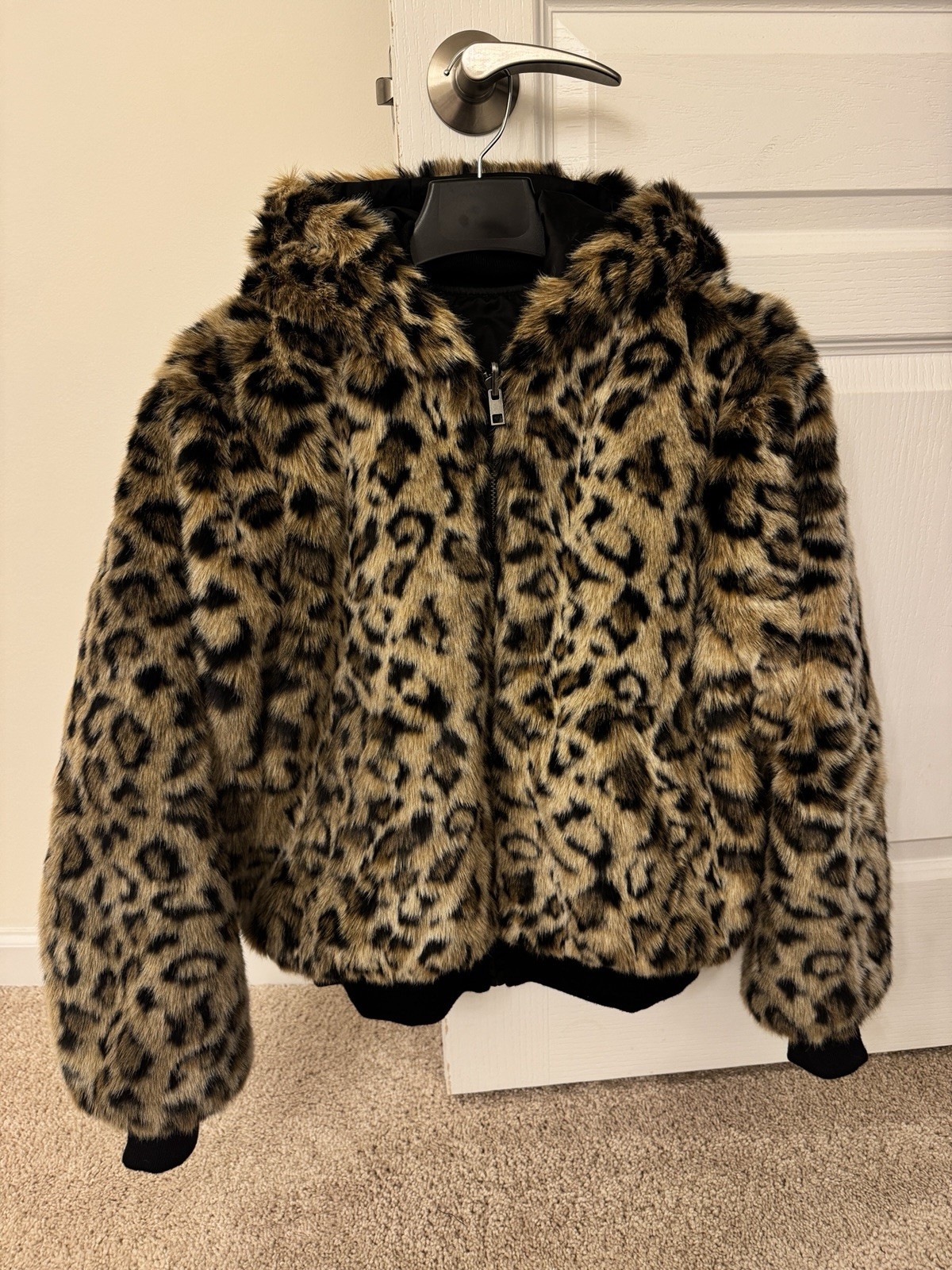 AE Women’s Reversible Faux Fur Leopard Hooded Zip Up Bomber Jacket Size XS