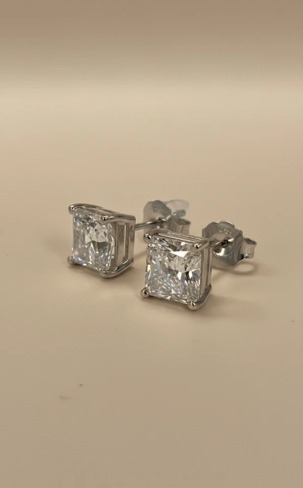 3.00 CTTW Princess cut Lab grown diamonds stud Earring set in 14K White Gold - Image 4 of 4