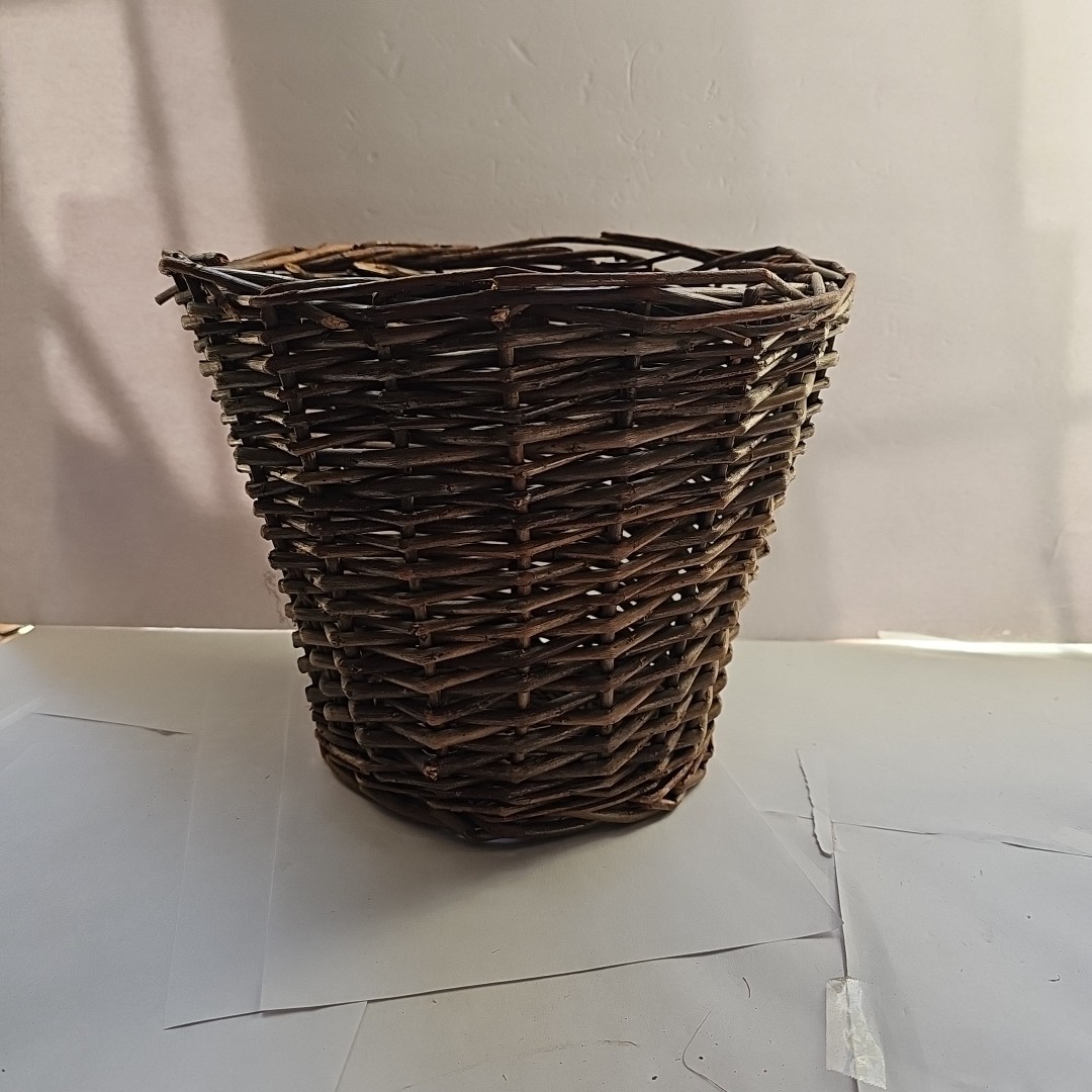 Basket Primitive Rustic Display 12" Round Distressed 10" Tall Country Decor Med