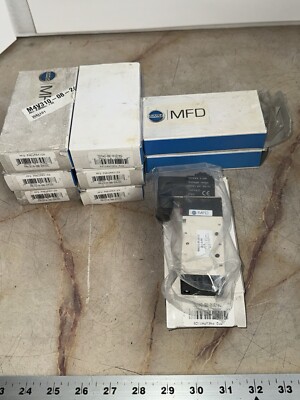 MFD PNEUMATICS M4V310-08-24VDC / M4V3100824VDC (BRAND NEW IN BOX)