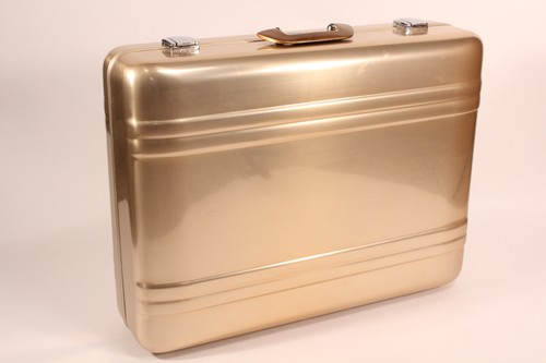 Zero Halliburton Champagne Gold Aluminum Travel Luggage Case 24 X 18 X 7 As Is - Picture 8 of 18