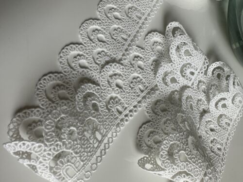 1 mard 5 cm de large GARNITURE FINE DÉLICATE EN DENTELLE ruban à coudre robe artisanale blanche - Photo 1/4