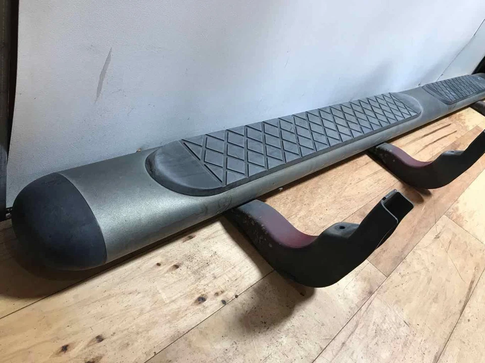 Lado estribo doble cabina pasajero Rh compatible con Nissan Titan 2004-2008 Foto 2 de 4