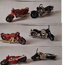A375. MAJORETTE FRANCE-LOTTO 2 MOTO ANNI ’70, HARLEY DAVIDSON e altra  1/35-1/40