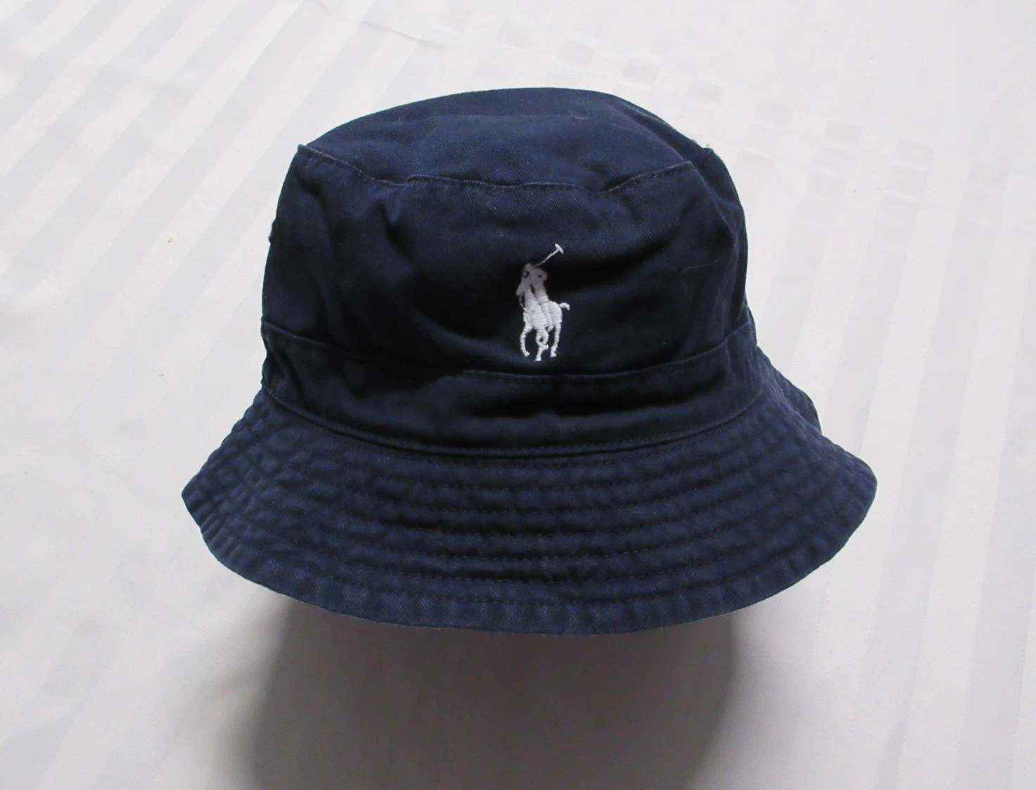 POLO RALPH LAUREN Men's Navy Blue Reversible Bucket Hat 710958060001 Size L-XL
Opens in a new window
