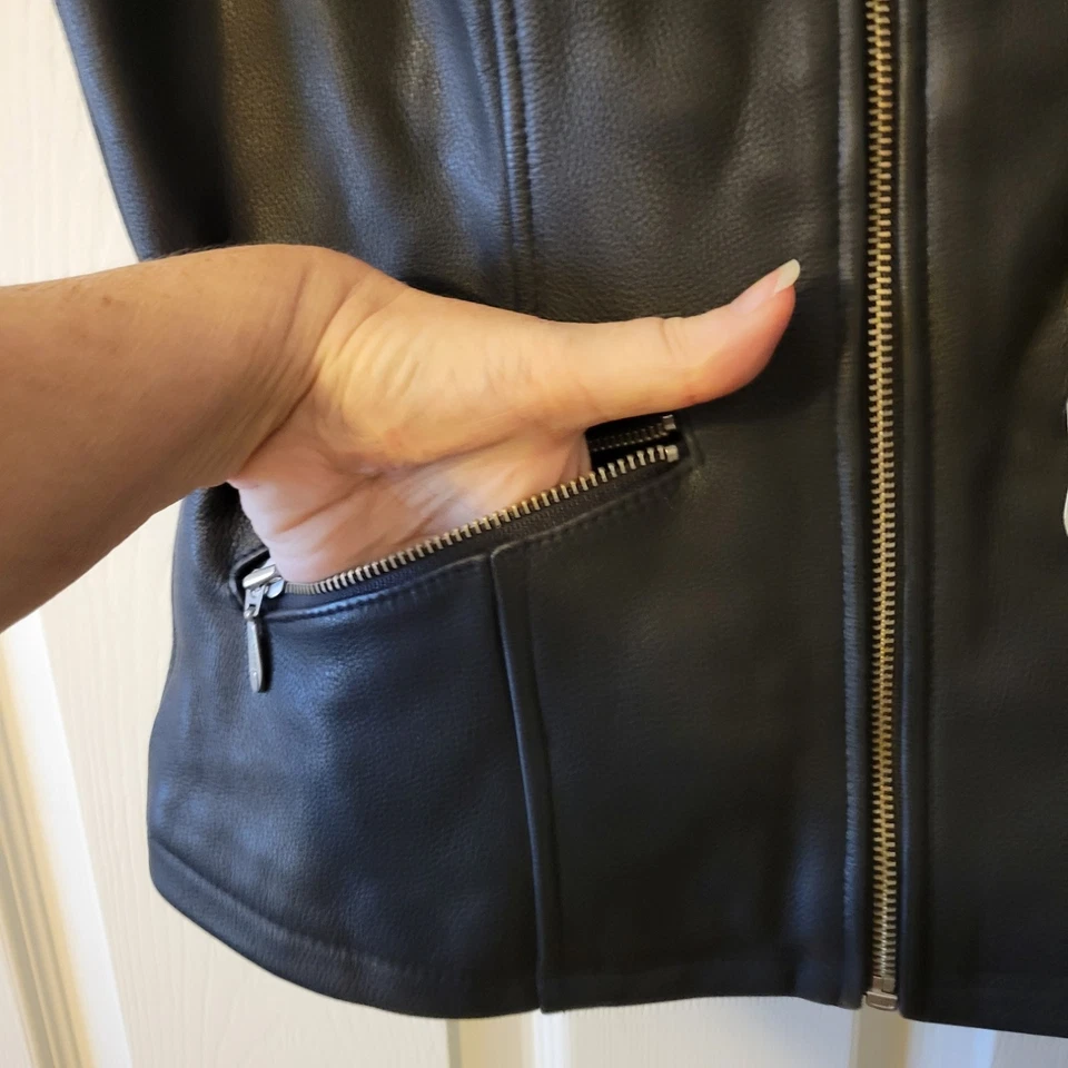 Vintage Black Tannery West Women's Leather Vest Zip - Size S - Image 3 of 4