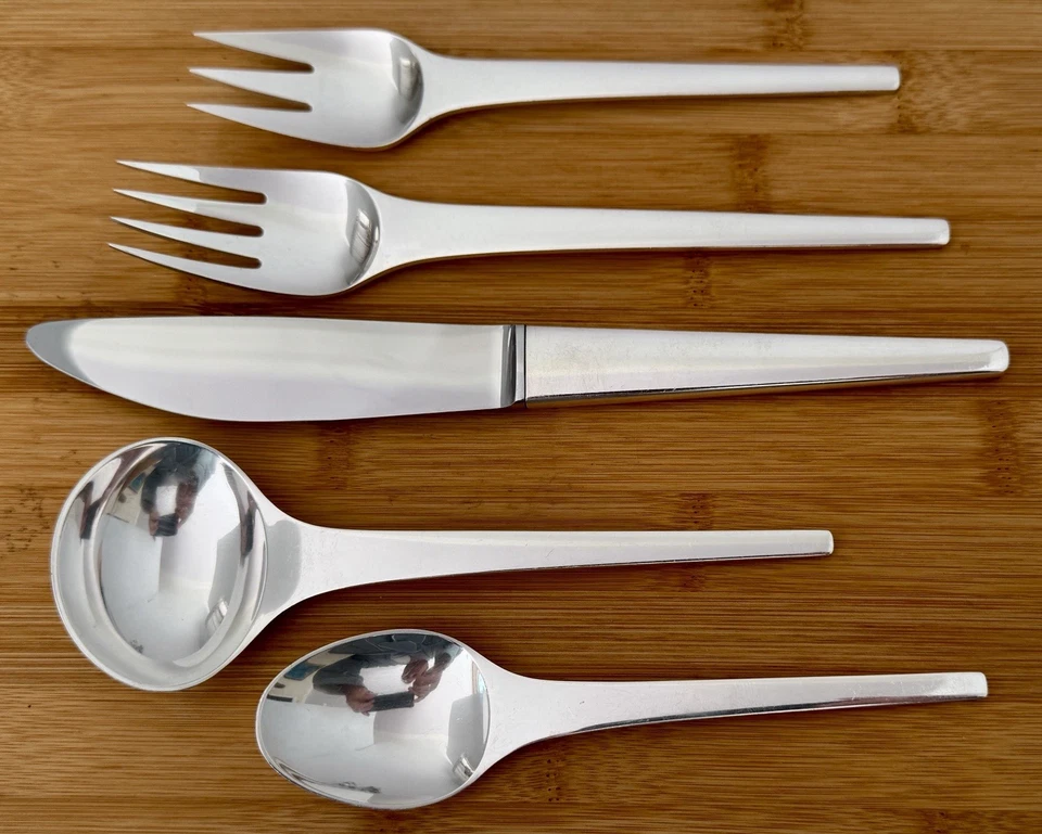 JUEGO DE CENA DE 5 PIEZAS CARABELA ESTERLINA GEORG JENSEN MODERNO DE MEDIADOS DE SIGLO Foto 2 de 4