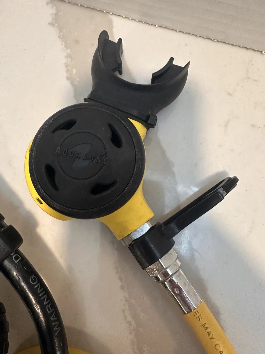 AQUA LUNG Yoke and Calypso Regulator Set with computer Scuba Diving