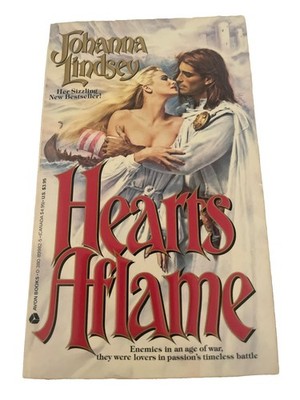 Johanna Lindsey Hearts AFlame 1987 Avon 1st Printing Vintage Historical Romance