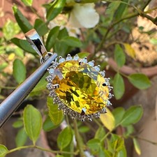 Ciondolo pietra preziosa zaffiro giallo naturale 30,80 ct - certificato e set in argento 925