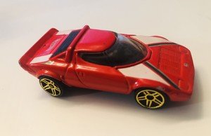 2001 HOT WHEELS 1/64 Diecast Red Lancia 
