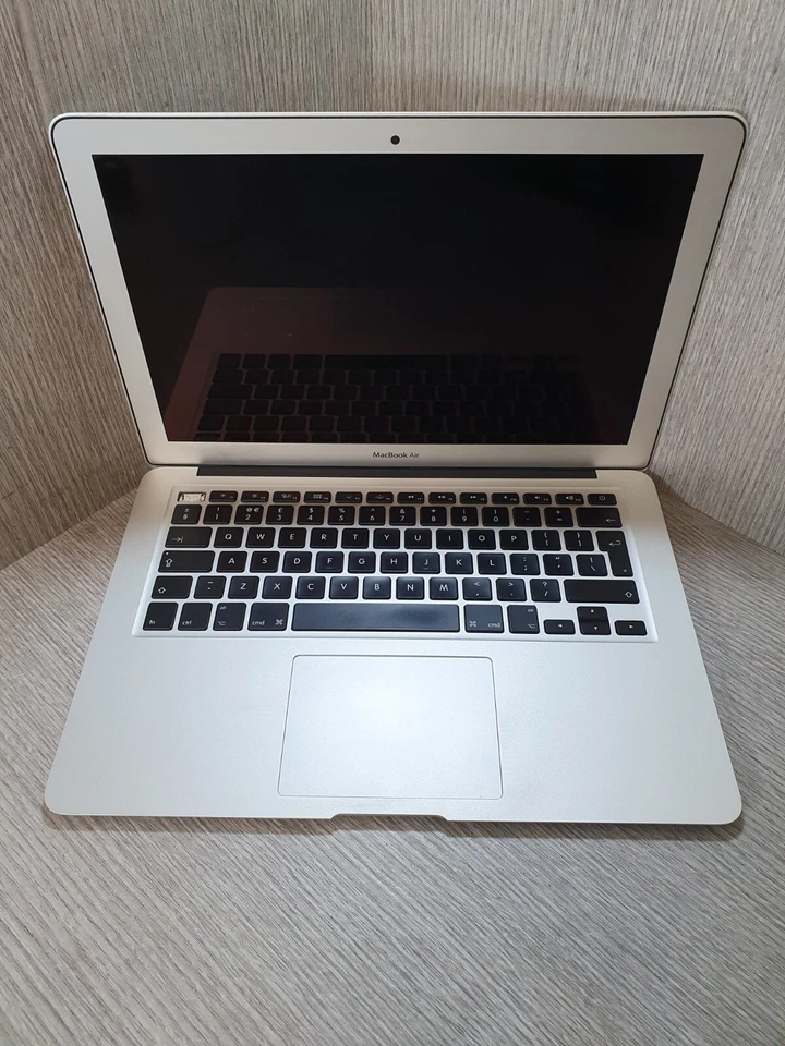 Apple MacBook Air 13" 2012 · i5 · 8GB · 500GB, photo 1 of 5