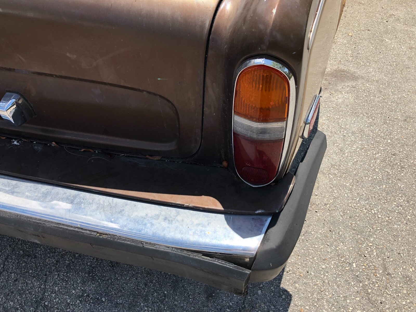 ROLLS ROYCE BENTLEY LWB GOOD USED SIDE MOLDING SET HARD TO FIND