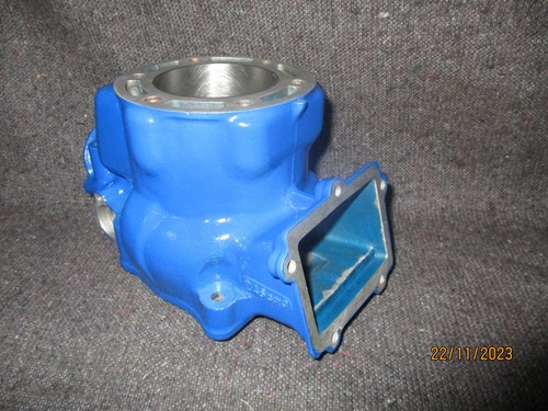 cylindre réalésage neuf 68,50mm SUZUKI 250 RM 1986 1987 modèle G réf 11210-00B02 - Photo 4/10