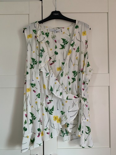 NEXT Ivory Floral S/Less Wrap Tie Blouse Size 18 BNWOT RRP Was £28 - Picture 2 of 7