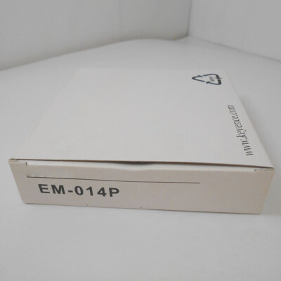 One Keyence EM-014P Proximity Sensor EM-014P New In Box Fast Shipping