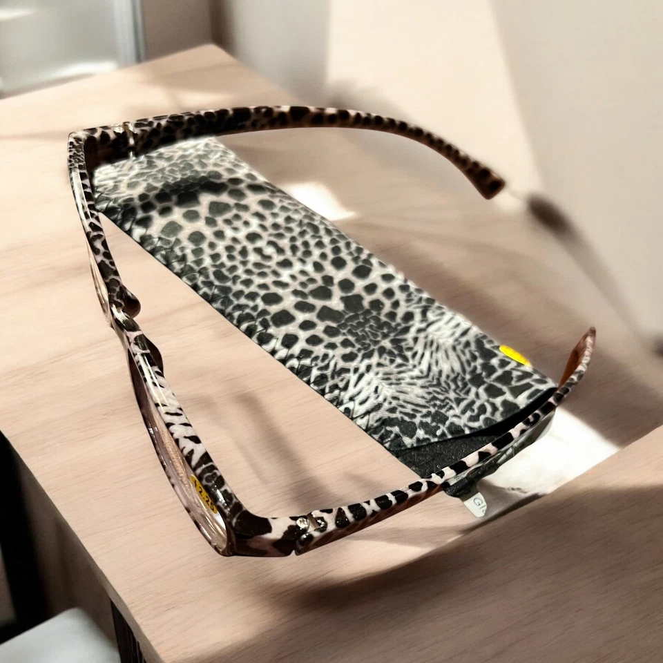 Gafas de lectura Cheetah Reader + 2,25 fuerza + bolsa a juego Foto 4 de 4