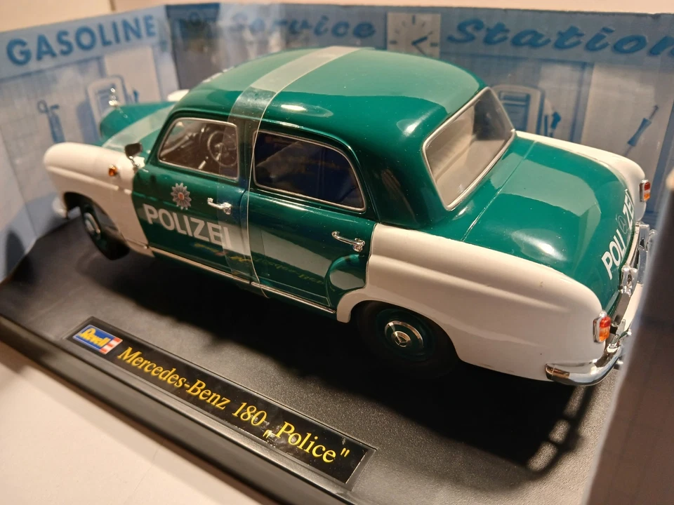 Revell Mercedes-Benz 180 Police Car 1:18 Dicast - POLIZEI Car - Image 4 of 4