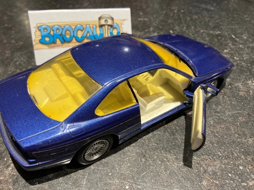 BMW E31 Alpina BQ2 5.0 Revell 1:24 Coupe Diecast Model Car - Photo 2/2