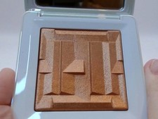 Haus Labs - Bio Radiant Gel Powder Highlighter, Raw Amber, BRAND NEW IN BOX