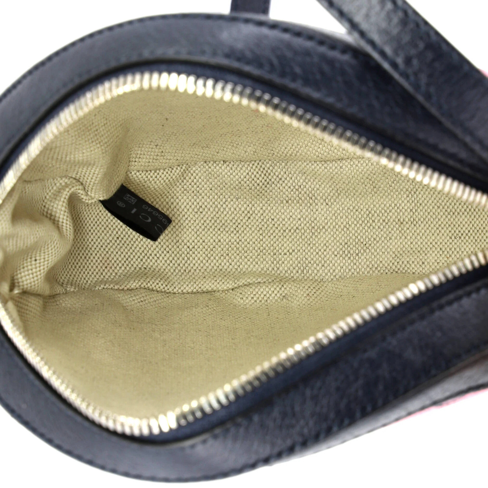 Gucci Interlocking G Patch Round Shoulder Bag Mul… - image 5