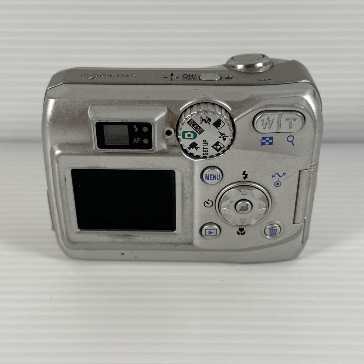 ニコン COOLPIX 3200 Amazon.com : Nikon Coolpix 3200 3.2MP Digital Camera with 3x