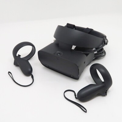 Oculus Rift S Meta PC Virtual Reality Headset Very Good Condition Working