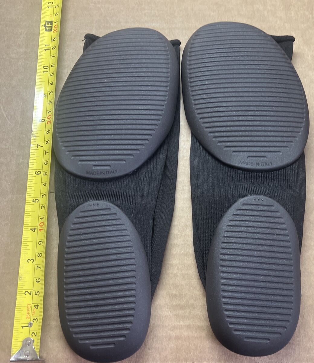 New Yeezy Pods Size 1 Small Mens Size 6-8.5 YZY Pods Black w New Yeezy Pods Size 1 Small Mens Size 6-8.5 YZY Pods Black w