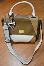 GUESS 1981 WHITE CREAM & BEIGE HANDBAG SHOULDER SATCHEL/PURSE ADJ STRAP 