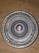 1960s-70s Buick hubcap wheel cover OEM vintage replacement part 15-in