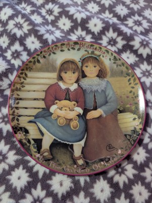 Kindred Moments by Chantal Poulin ''Close At Heart'' Bradford Exchange 1995 RARE