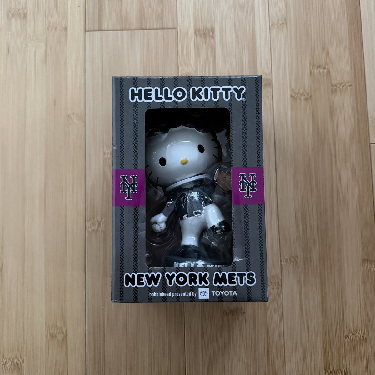New York Mets Hello Kitty Bobblehead 2025 5/30/25 Citi Field