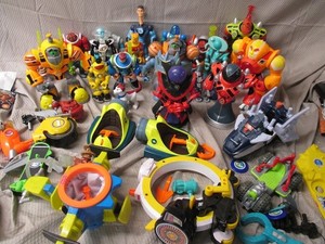 Large Lot of Fisher Price Planet Heroes Figures and Vehicles