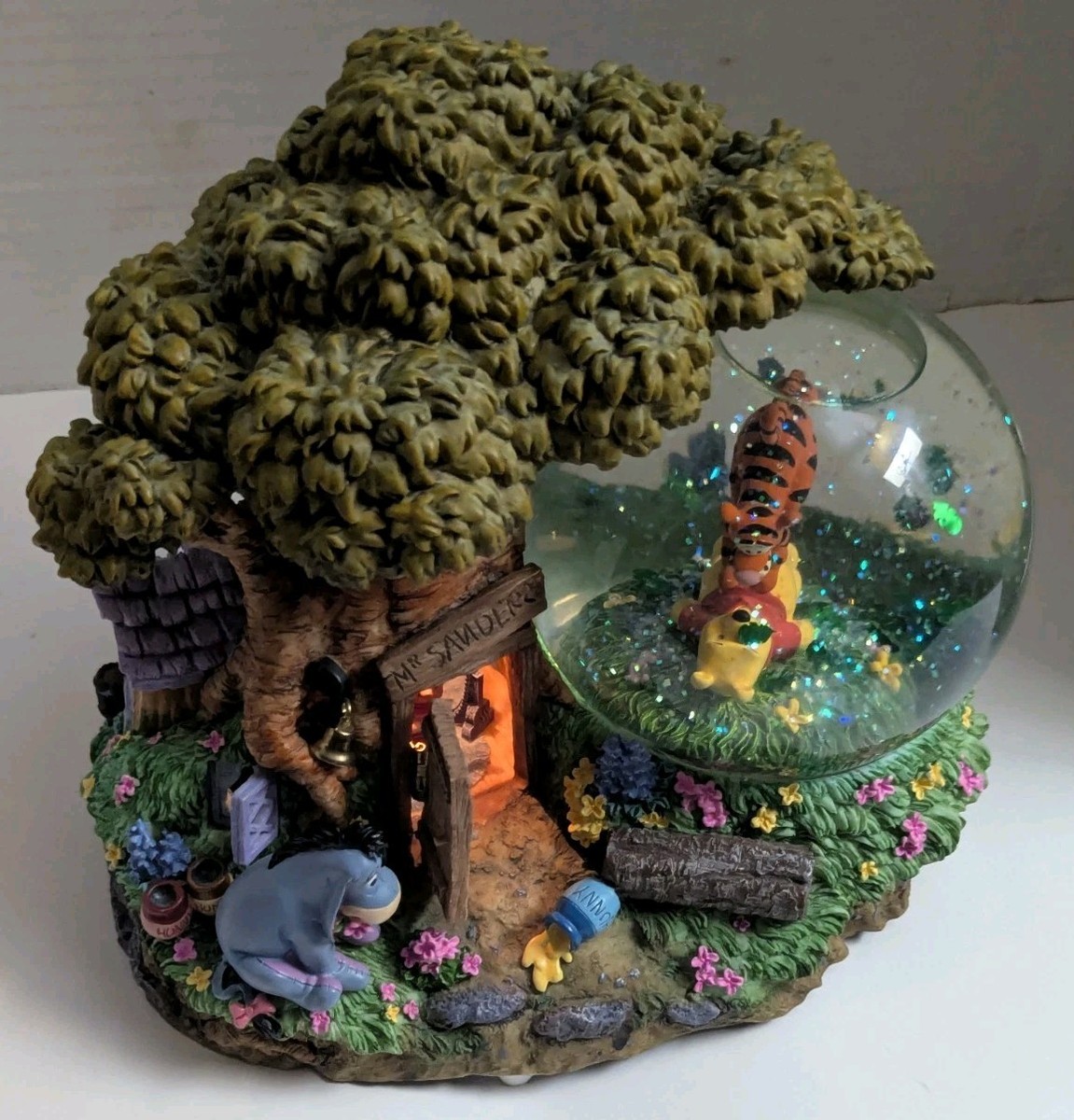 Winnie The Pooh House Snow Globe Musical Fan & Lights & Music Work