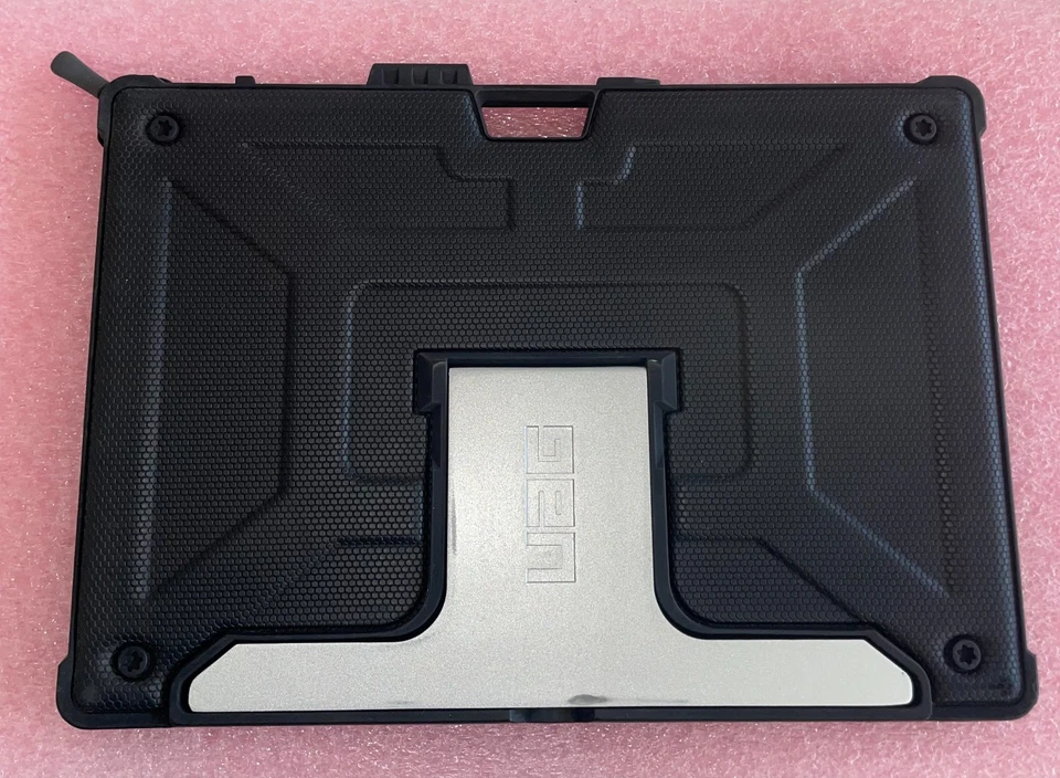 Funda UAG Urban Armor Gear negra para Microsoft Surface Pro 4, 5, 6, 7, 7+ Foto 3 de 4